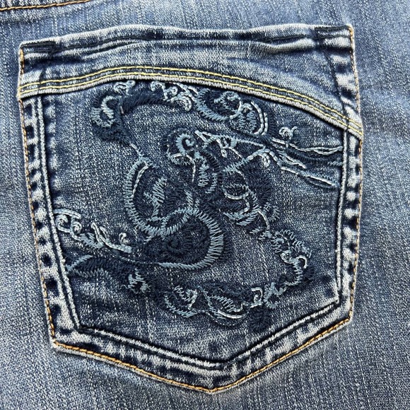 Silver Jean Co. Women's Suki Flare Jeans Size 32x32  Blue Embroidered Pockets - Picture 9 of 15